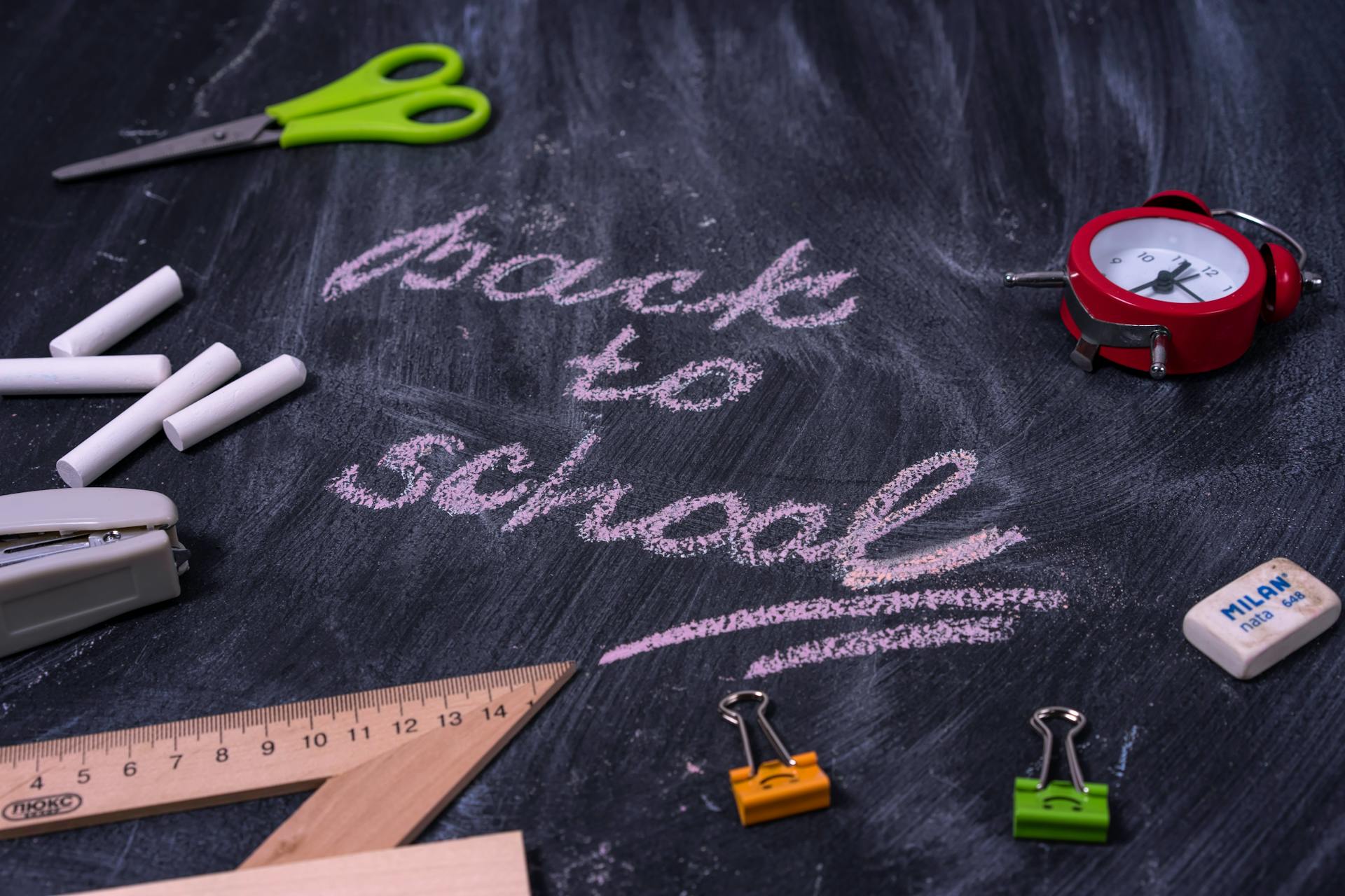 You are currently viewing Back-to-School Shopping in 2025: The CashbackHQ Expert Guide